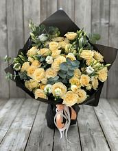 Букет цветов из:  Розы и Лизиантусы #REPLACE_PRED# Рыбное 