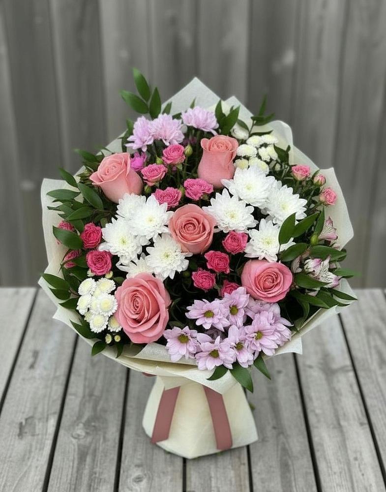 Букет цветов из: Альстромерии, Гвоздики, Розы и Хризантемы в Рыбное 