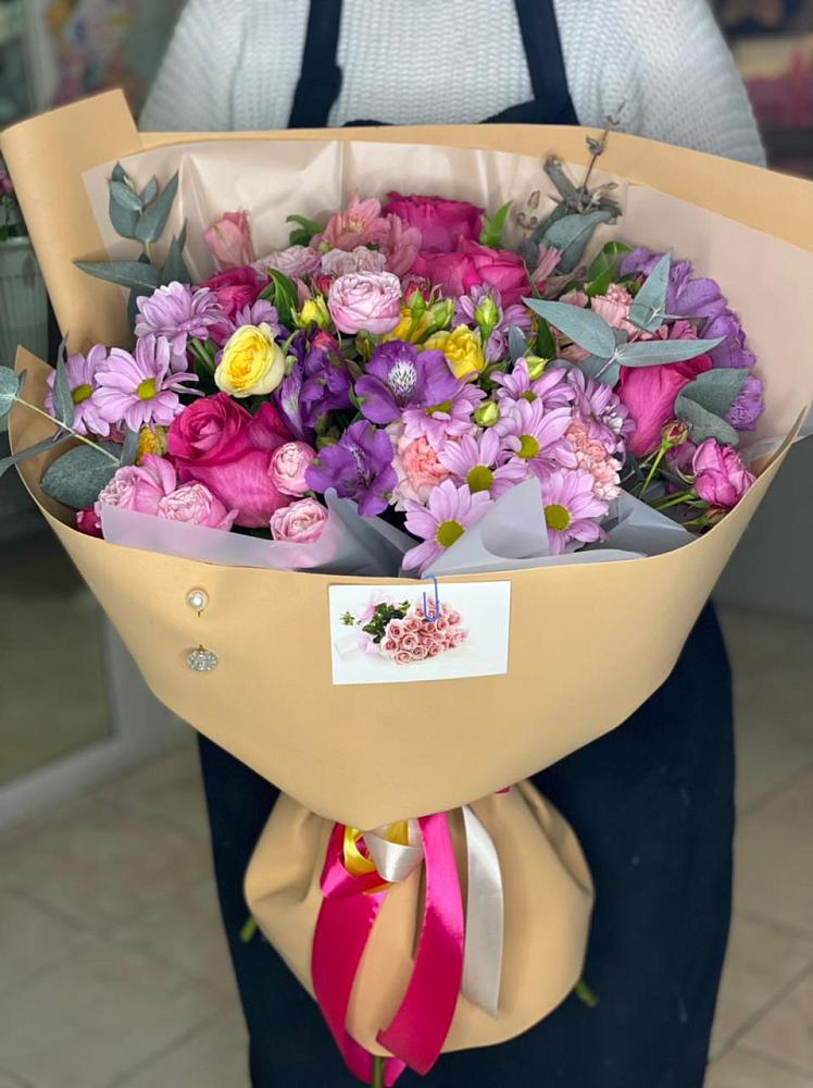 Букет цветов из: Хризантемы, Гвоздики и Альстромерии в Рыбное 