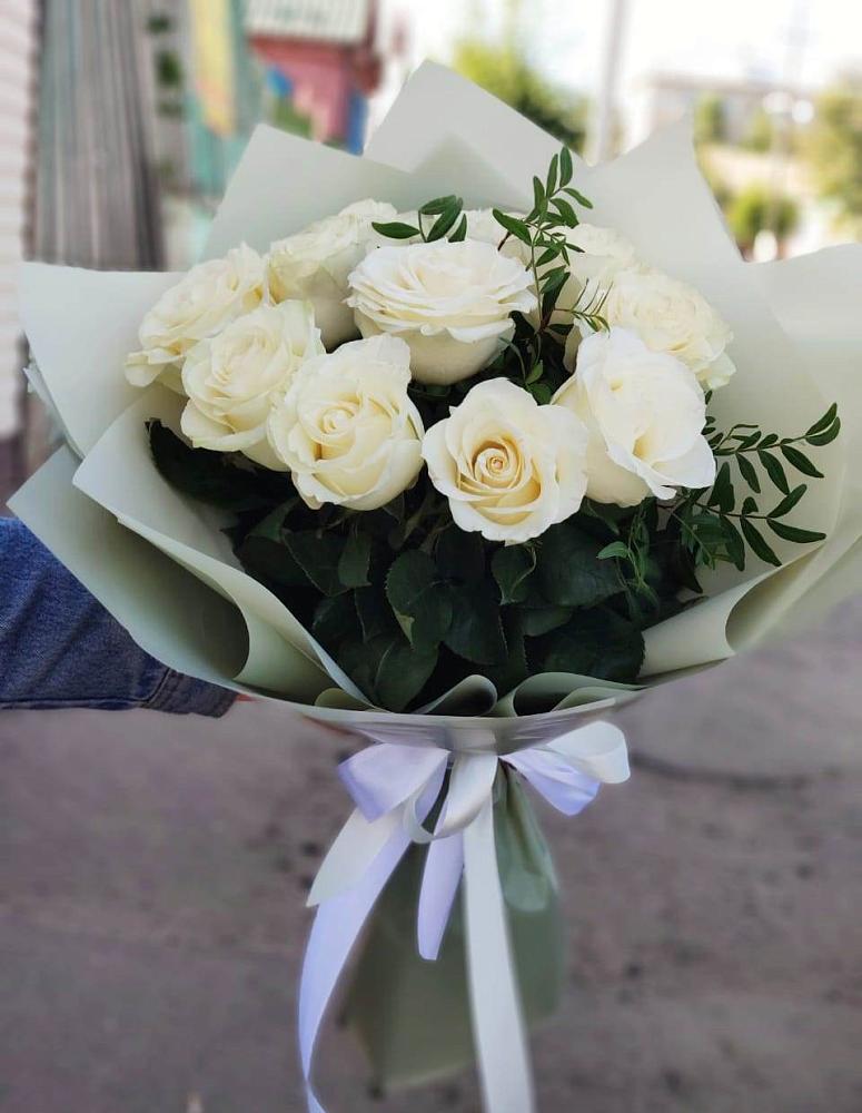 Букет Белые розы Проуд в Рыбное 