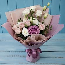 Букет цветов из:  Розы и Лизиантусы в Рыбное 