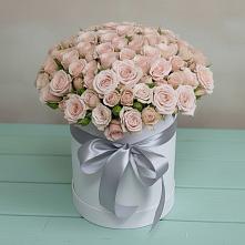 Цветочная композиция из Розы в шляпной коробке в Рыбное 