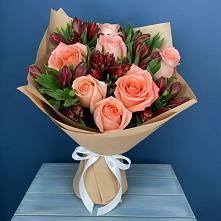 Букет цветов из:  Розы и Альстромерии в Рыбное 