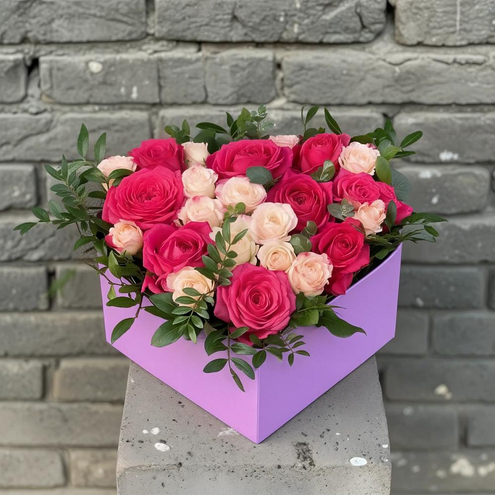 Цветочная композиция из Розы в коробке в Рыбное 