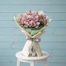 Букет цветов из:  Орхидеи и Розы в Рыбное 