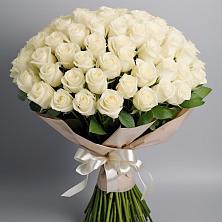 Букет 101 беля роза Белоснежка в Рыбное 