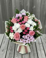 Букет цветов из:  Альстромерии, Гвоздики, Розы и Хризантемы в Рыбное 