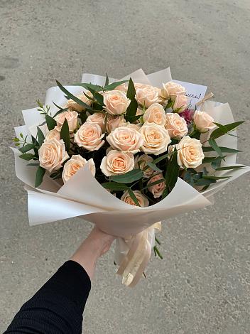 Букет Кремовые розы Латте в Рыбное 