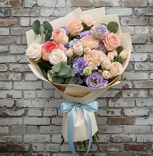 Букет цветов из:  Розы, Лизиантусы и Гвоздики #REPLACE_PRED# Рыбное 